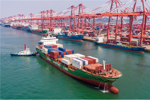China‘s export container shipping index climbs in December
